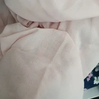 پارچه صورتی پاستیلی