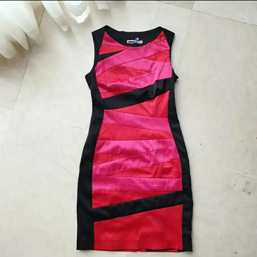 پیراهن خارجی مجلسی زنانه