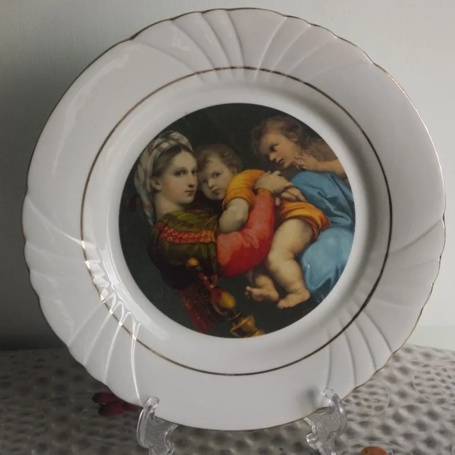 بشقاب دیوار کوب