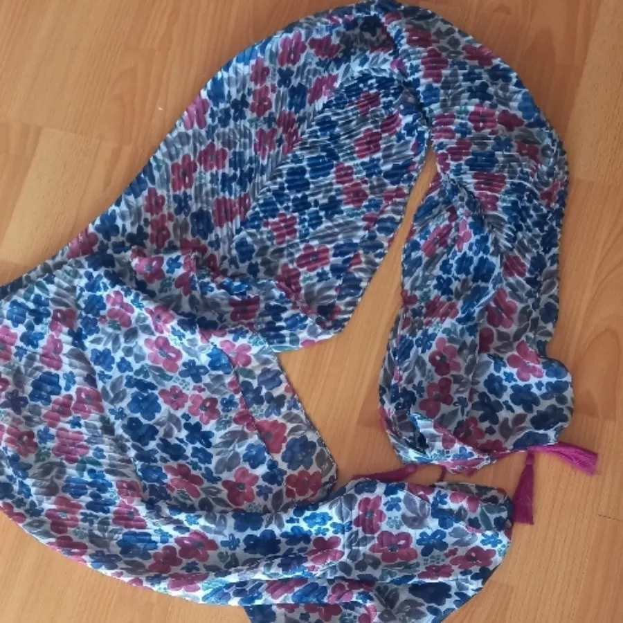 شال پلیسه گل گلی