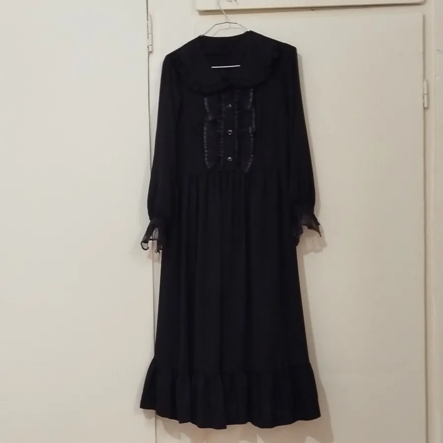 پیراهن مشکی مزونی