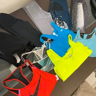 چند عدد لگ و رویه ورزشی