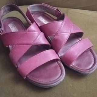 صندل چرم شاهین سایز 38