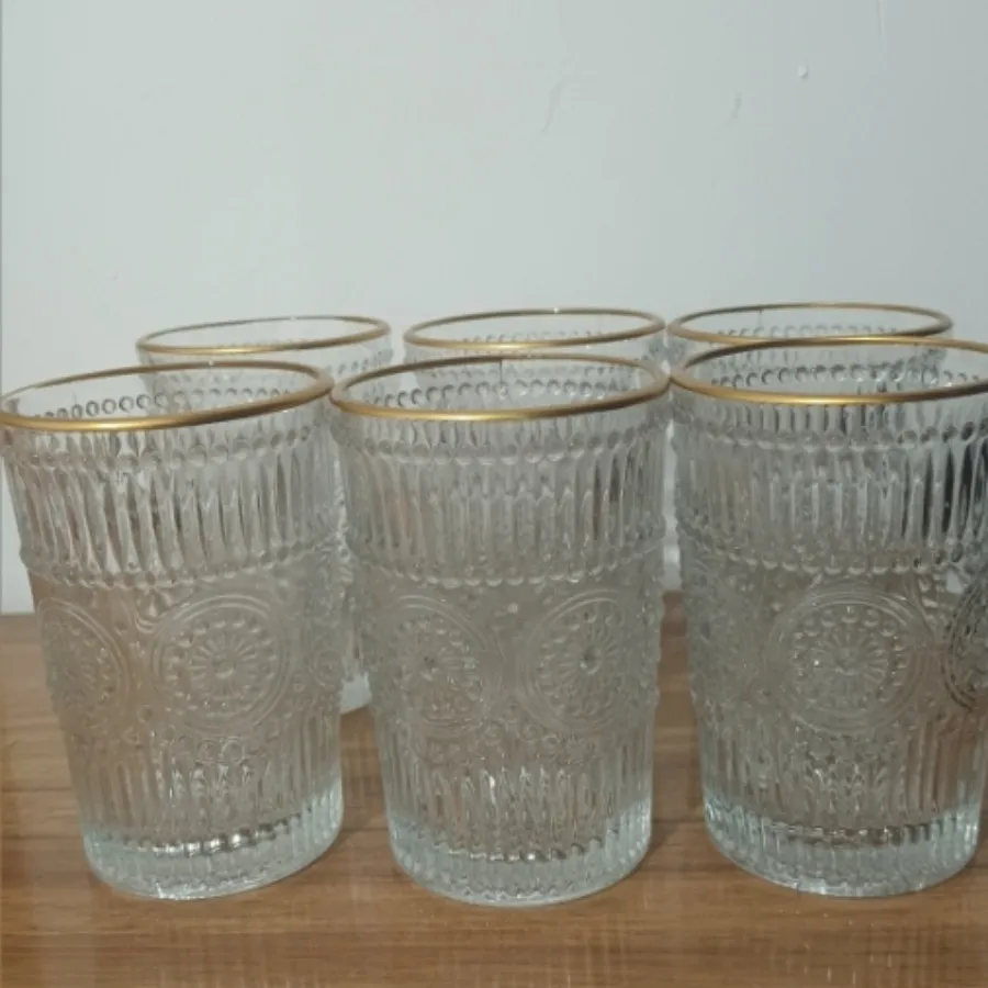 لیوان شربت خوری