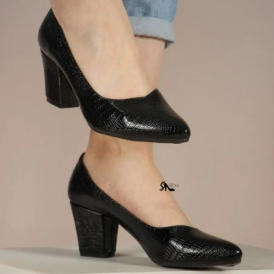 پاشنه دار پوست ماری