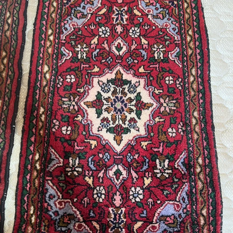 یک جفت قالیچه قدیمی