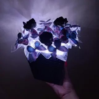 باکس گل و پروانه