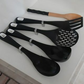 سرویس ملاقه و کفگیر نسوز