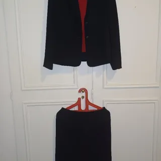 ست 3 تیکه کت و دامن و تاپ