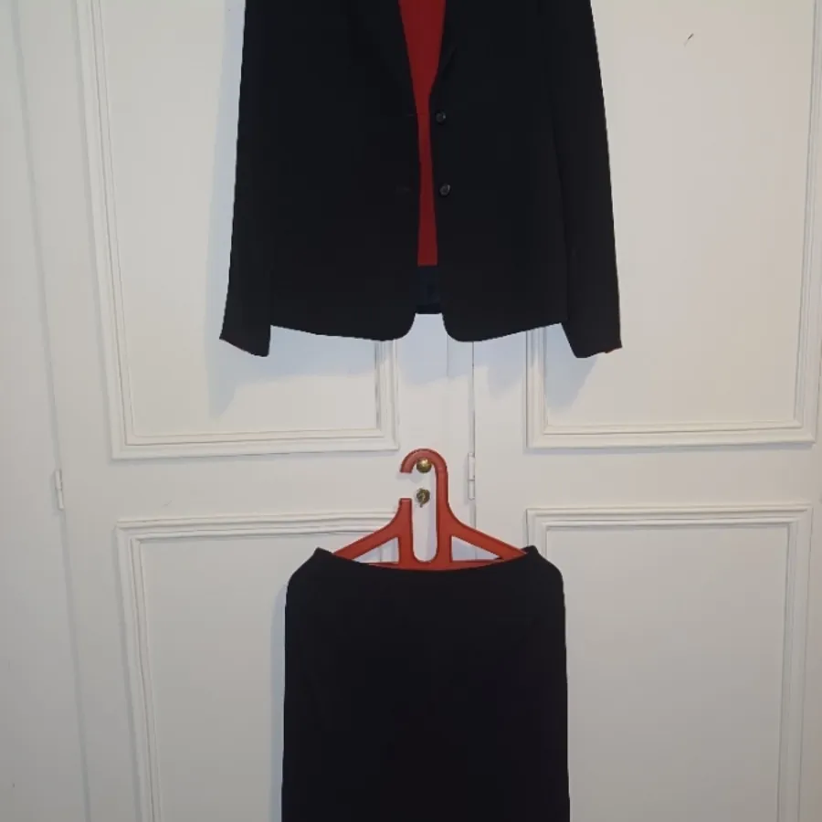 ست 3 تیکه کت و دامن و تاپ