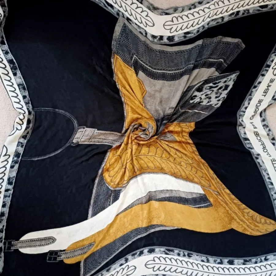 روسری قواره بلند نخی