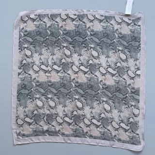 اسکارف ابریشمی وارداتی