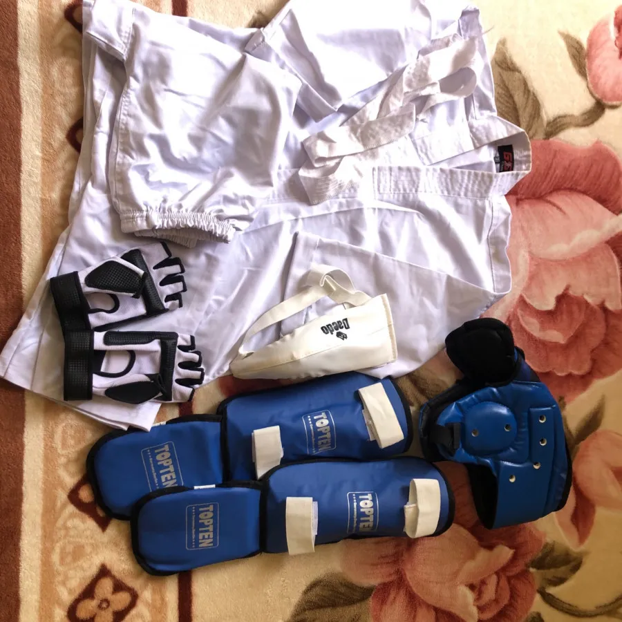 ست تکواندو مناسب 8تا10سال
