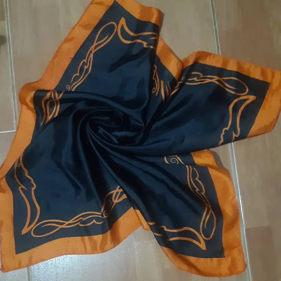 مینی اسکارف