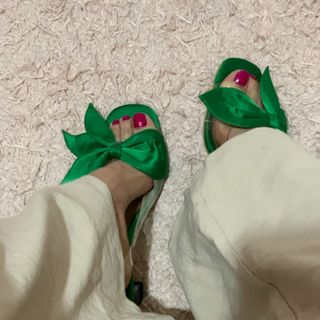 کفش منگو