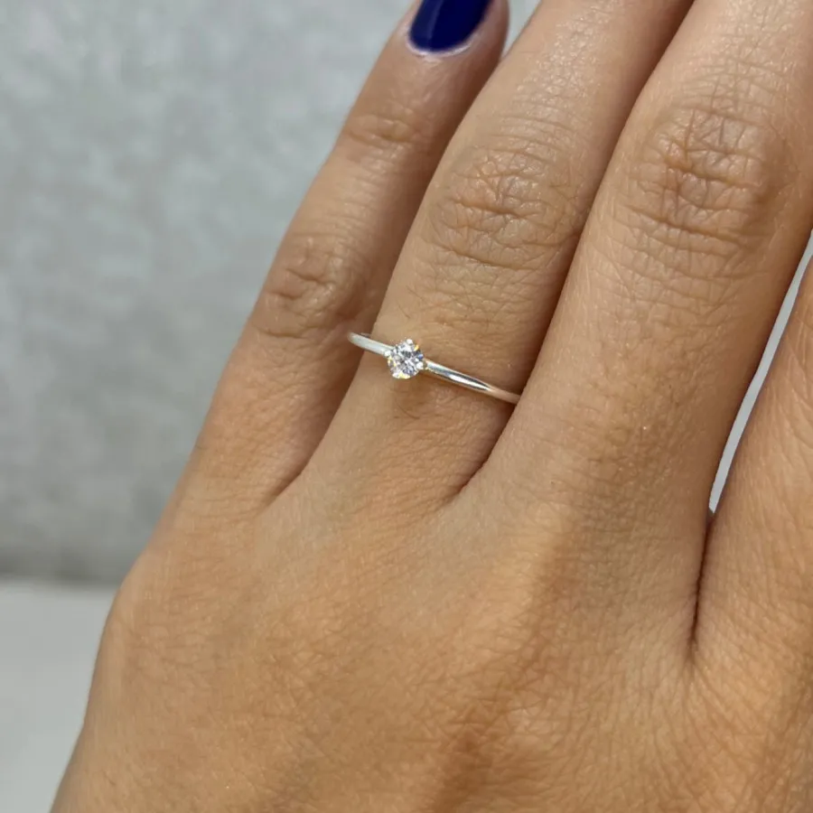 تک نگین ناز