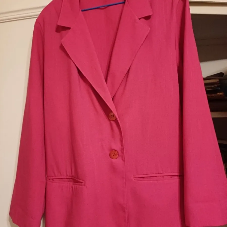 مانتو یا کت تک