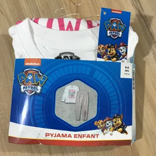 بلوز و شلوار بچگانه