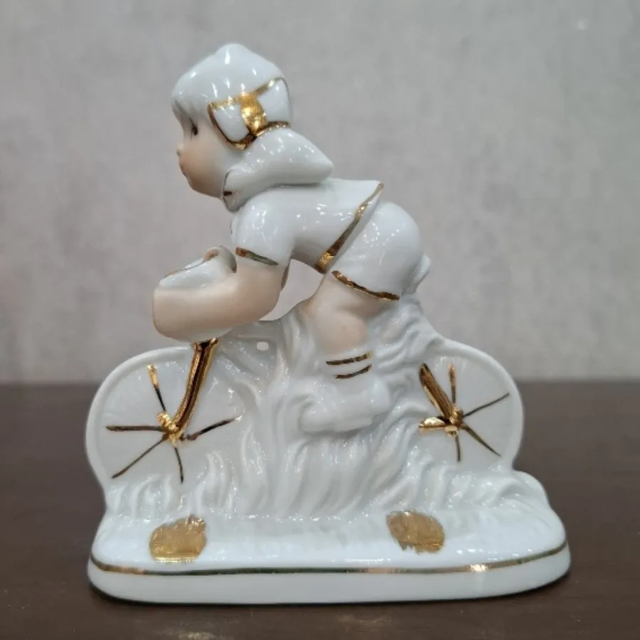 مجسمه انتیک