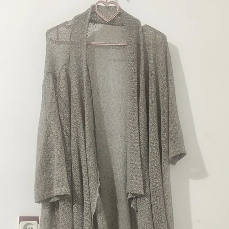 مانتو جلو باز