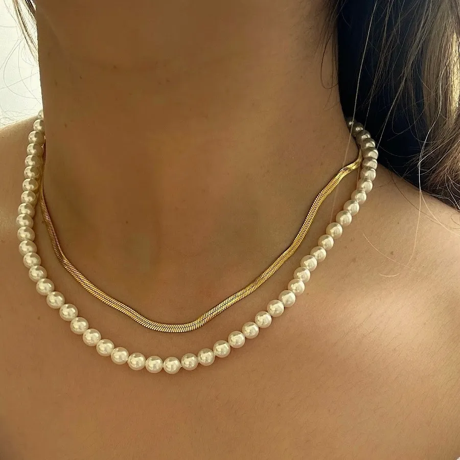 گردنبند مرواریدی و ماری