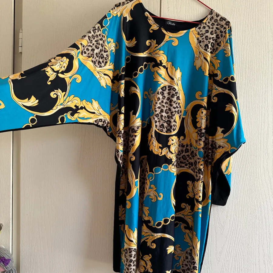 مانتو جلو بسته