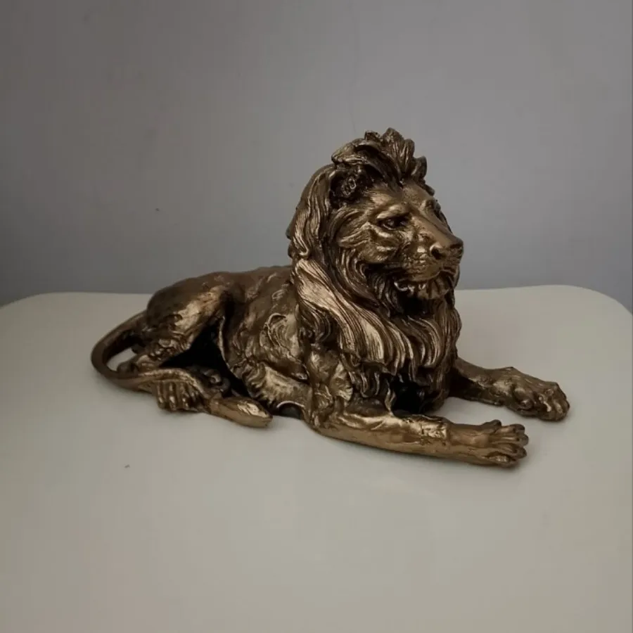 مجسمه شیر
