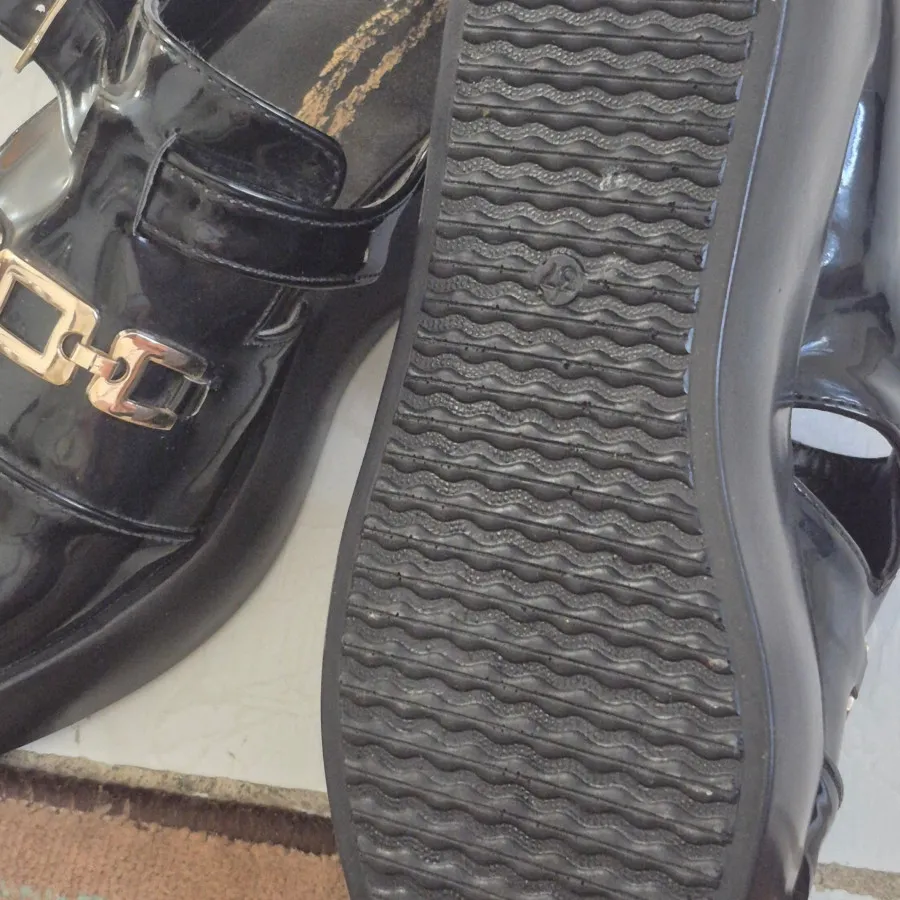 کفش مشگی لژدار نوک تیز