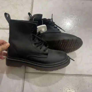 نیمبوت  دخترونه