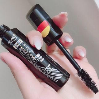 ?️ ریمل حرفه‌ای Art Skin