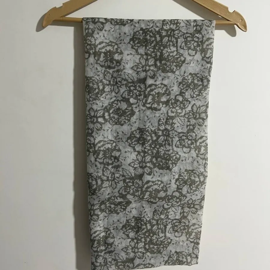 شال گلدار طوسی