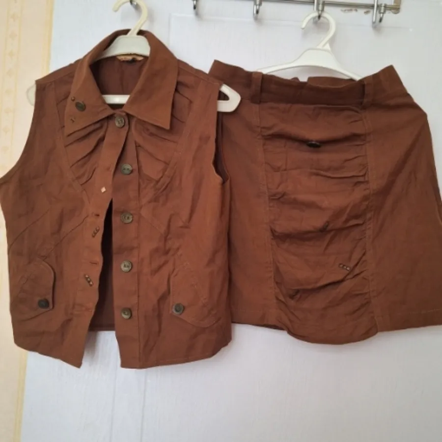 جلیقه دامن کوتاه قهوه ای