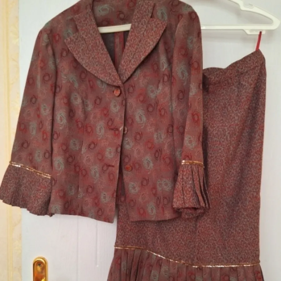 کت دامن پلیسه کوتاه