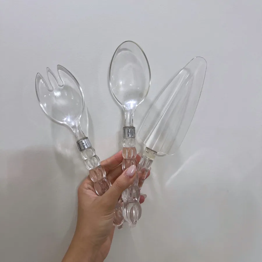 قاشق ، چنگال ، گارد