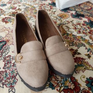 کفش کرمی