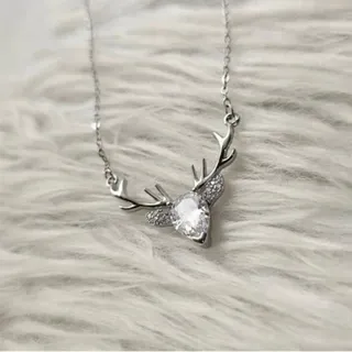 گردنبند جذاب گوزن