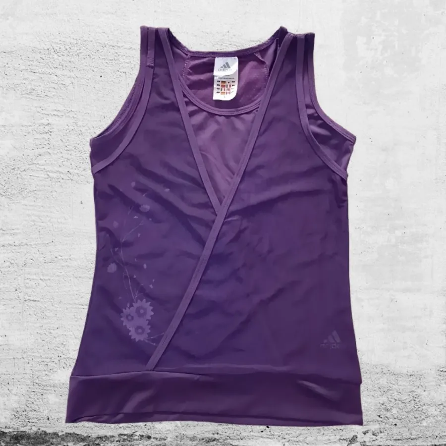 تاپ ورزشی ب رند ادی داس