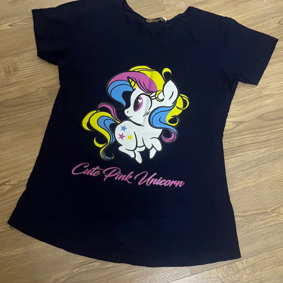 تیشرت دخترونه