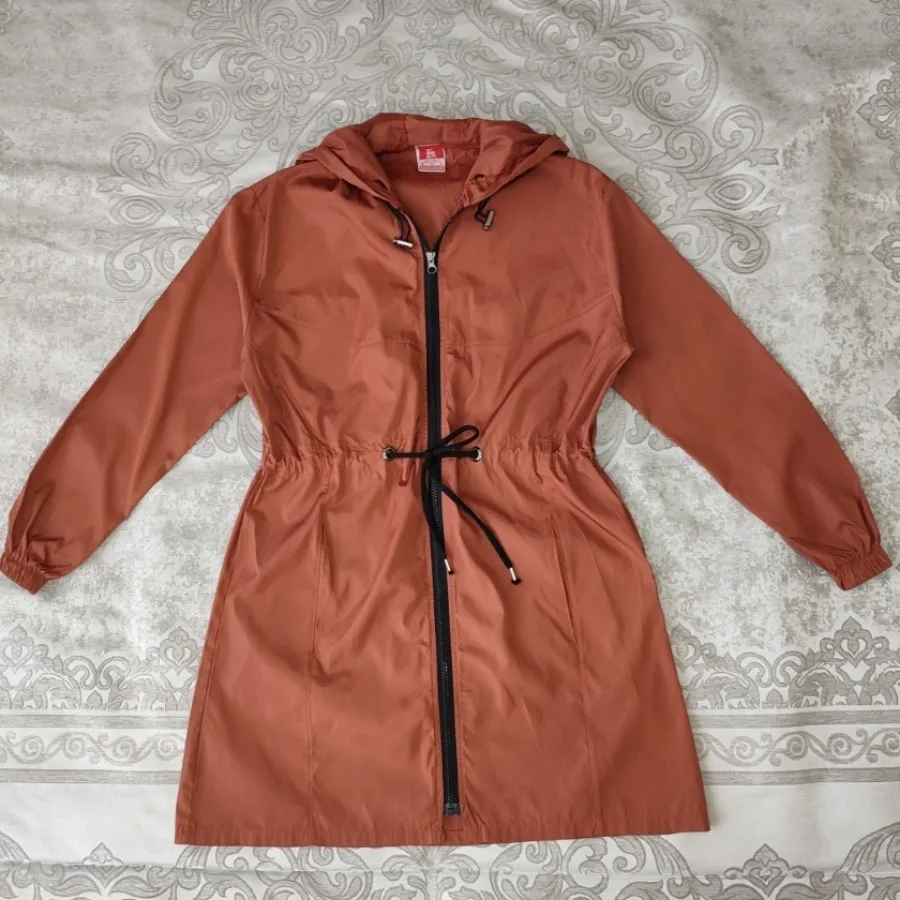 بارونی پاییزه نایک