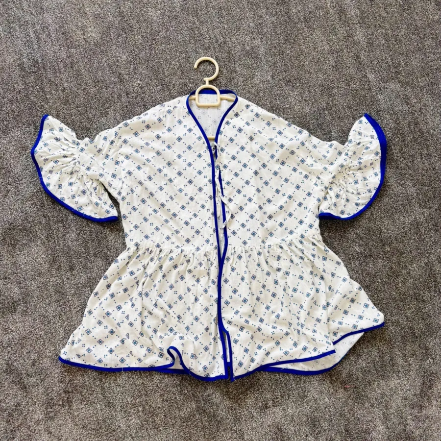 مانتو عروسکی