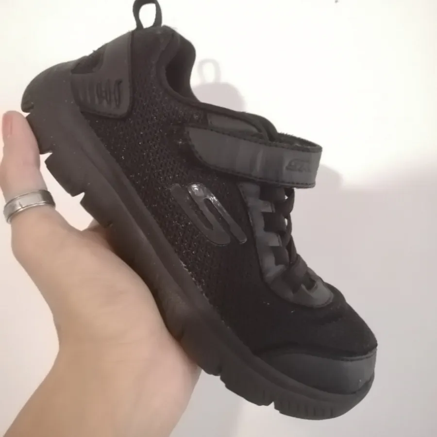 اسکیچرز اصلی
سوغات بوده
ا