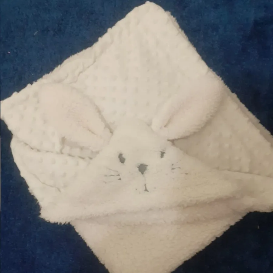 پتو نوزادی دورپیچ