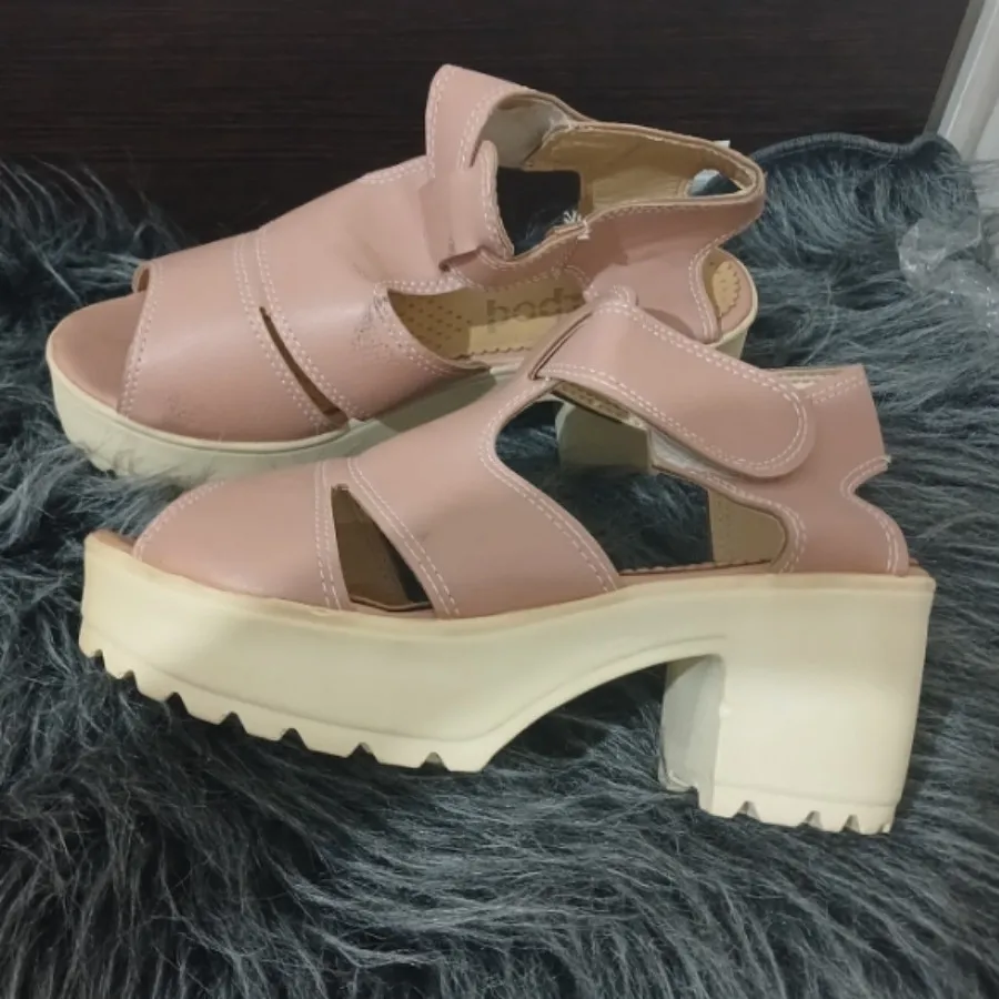 صندل دخترونه سایز 37 نو