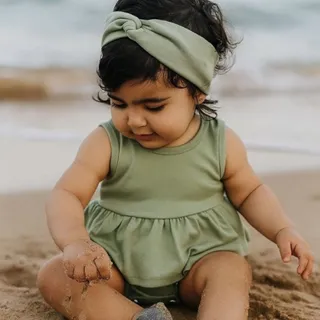 دخترونه