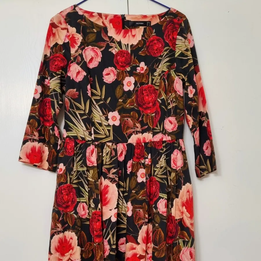 پیراهن مجلسی زنانه