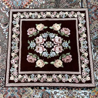 رومیزی قهوه ای