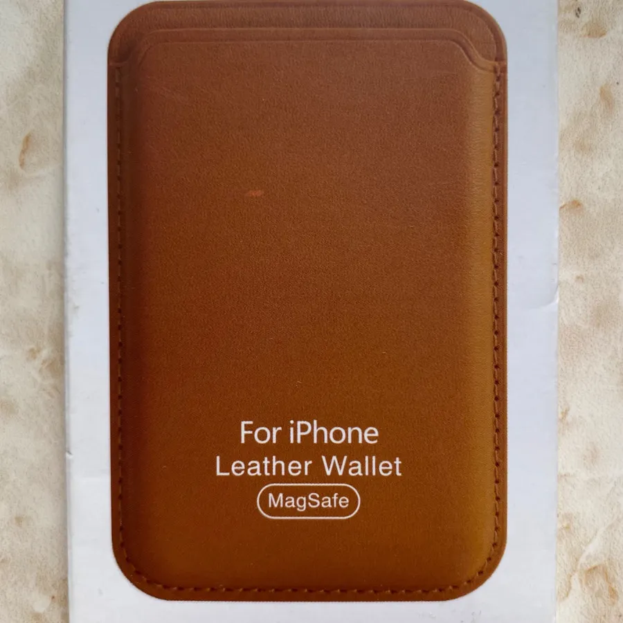 جاکارتی مگ سیف آیفون