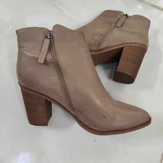 بوت زنانه