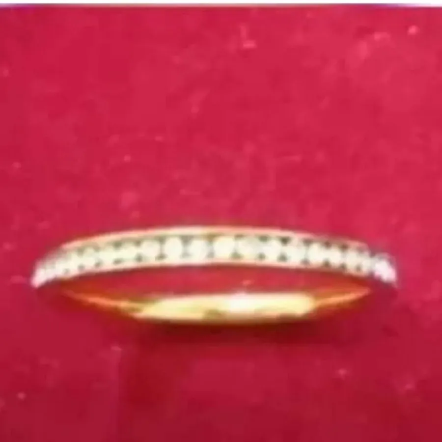 حلقه طلایی نگین دار