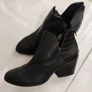 نیم بوت زنانه